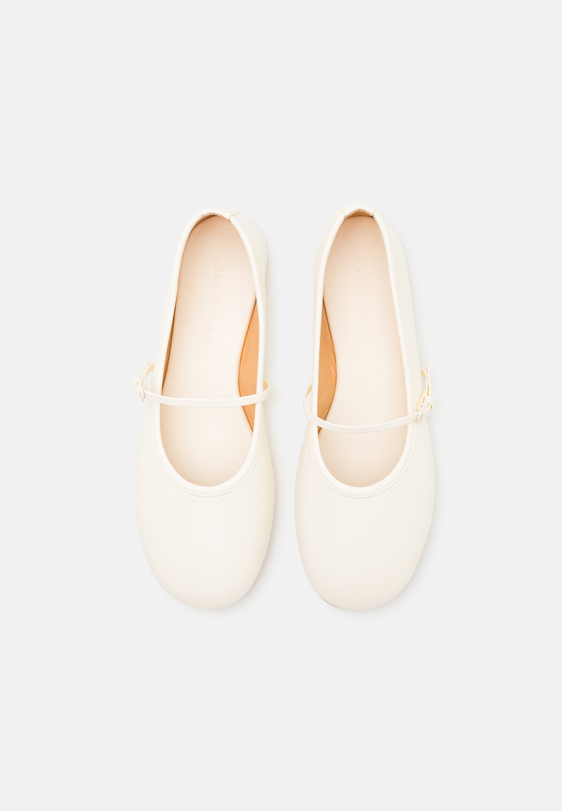 DEAR FRANCES WINTER FLAT
