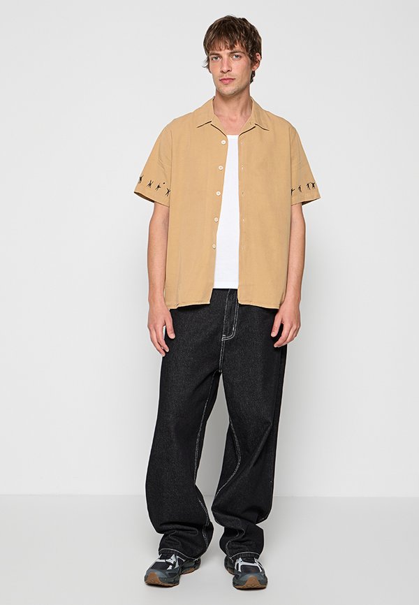 PS Paul Smith CASUAL FIT