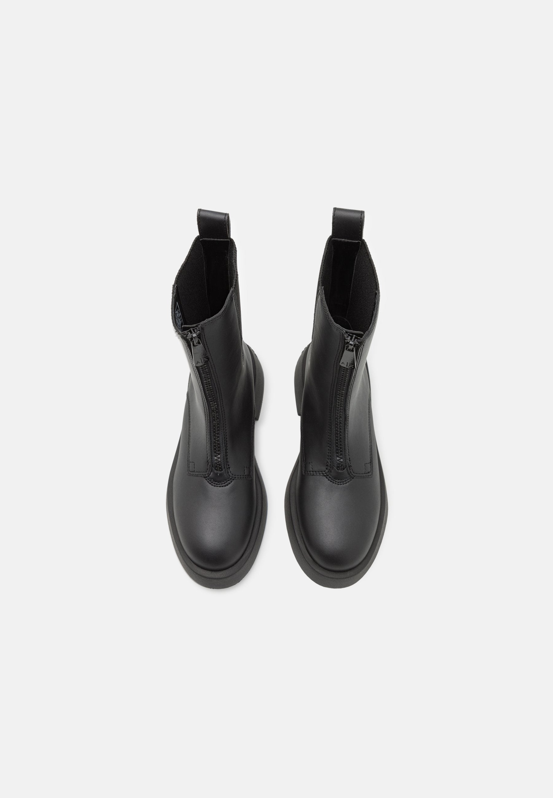 HALF BOOT Media 4
