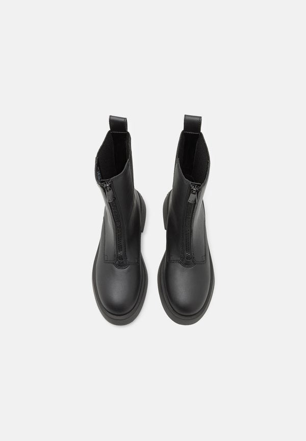 Armani Exchange HALF BOOT