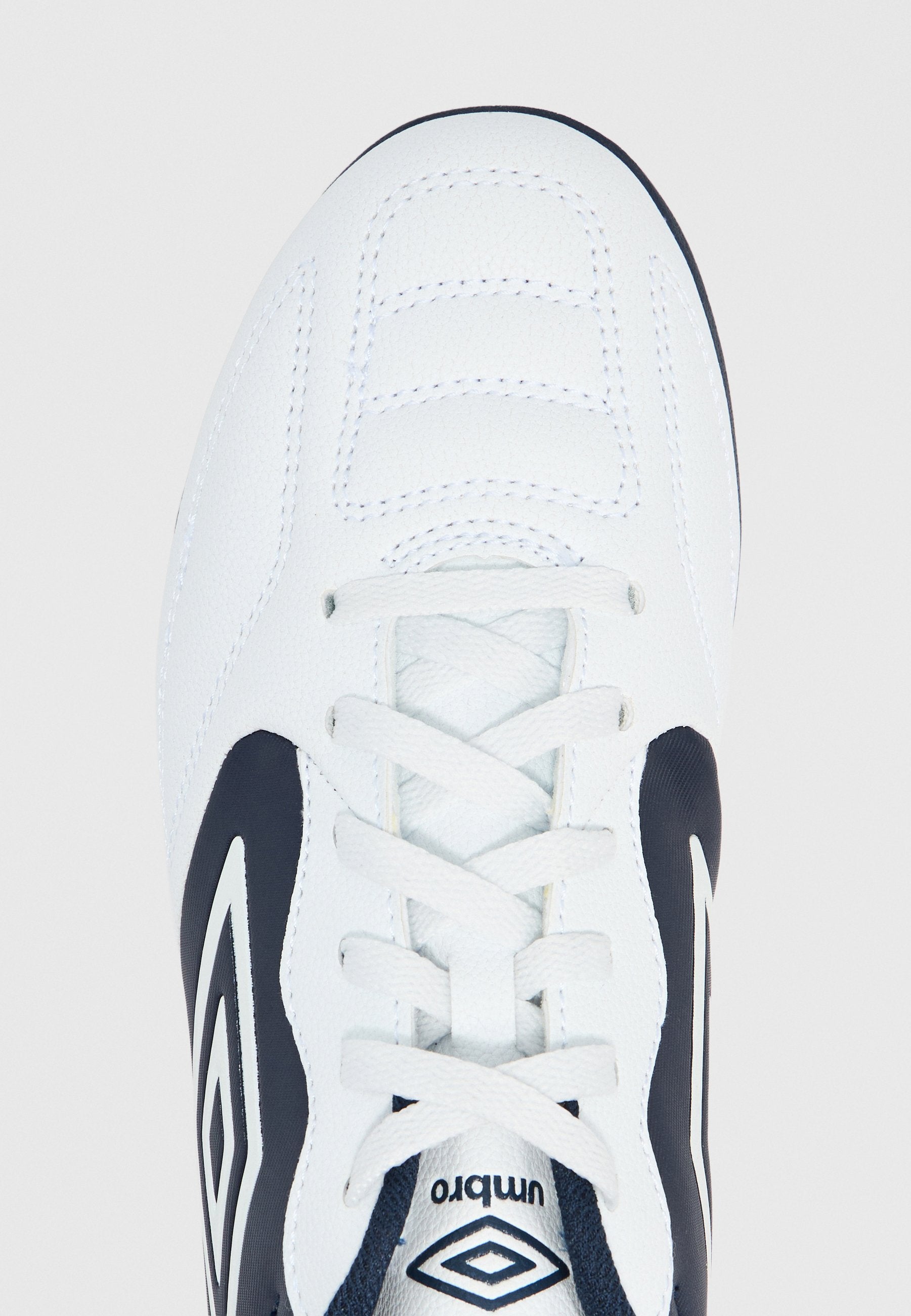 Umbro CLASSICO