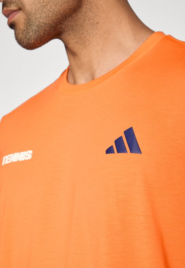 adidas Performance HOT EGG GRAPHIC