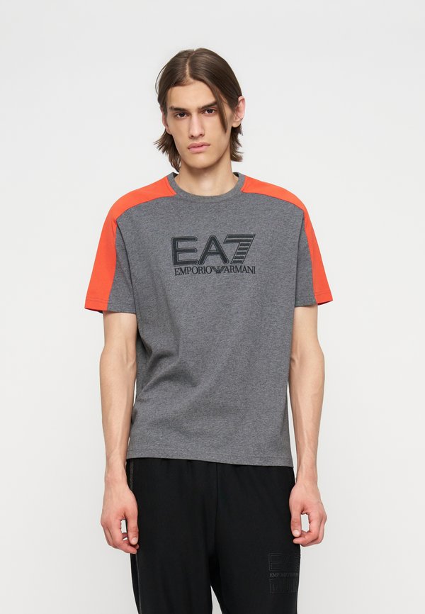 EA7 Emporio Armani