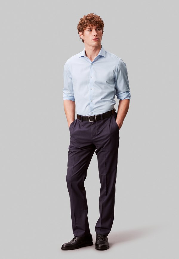 Calvin Klein SLIM