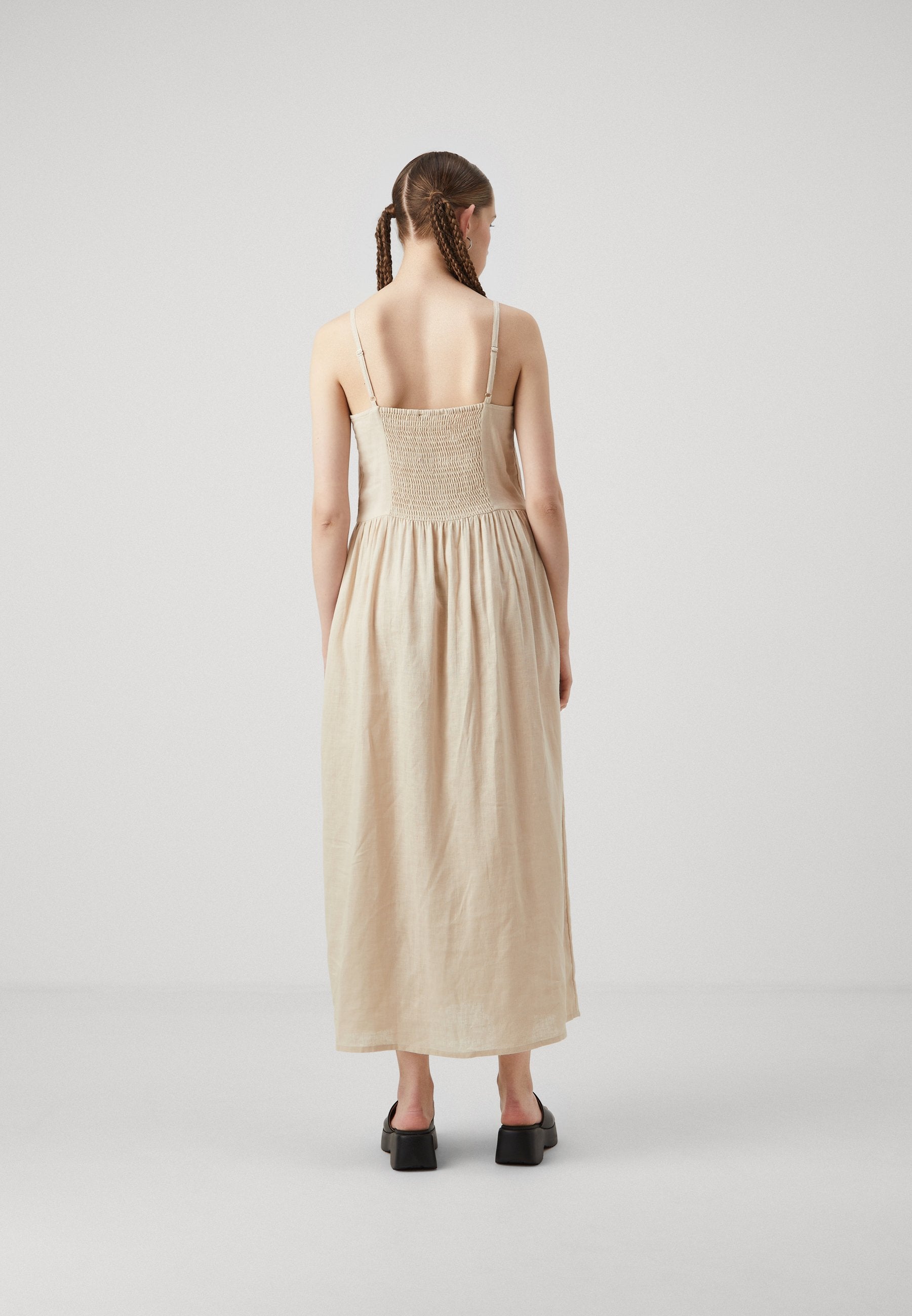 ONLTOKYO LIFE STRAP DRESS Media 4