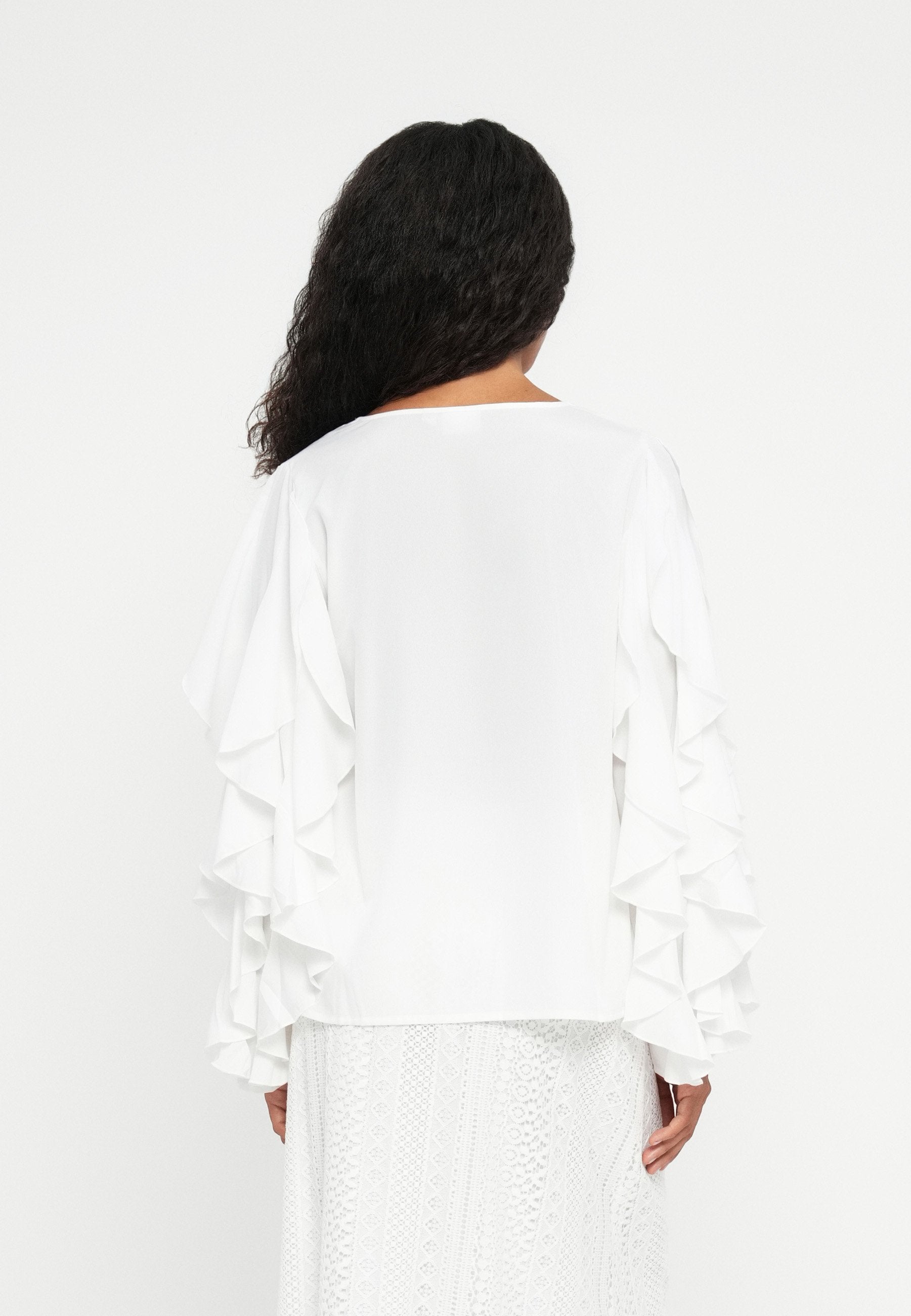 VILA VIEBEL FLOUNCE