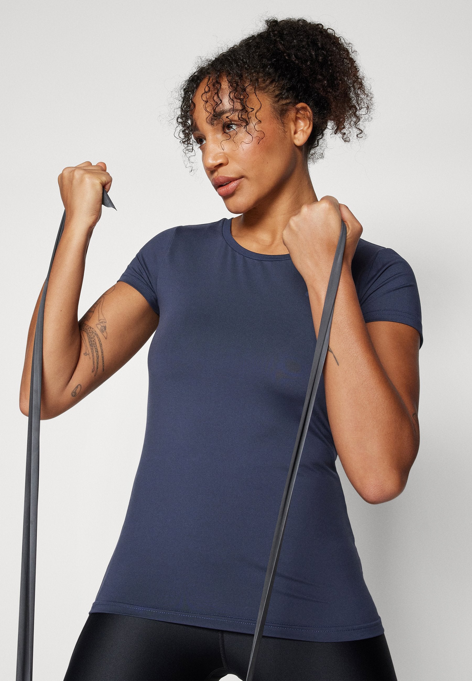 ONLY Play ONPCLARISA SS TRAIN TEE - NOOS