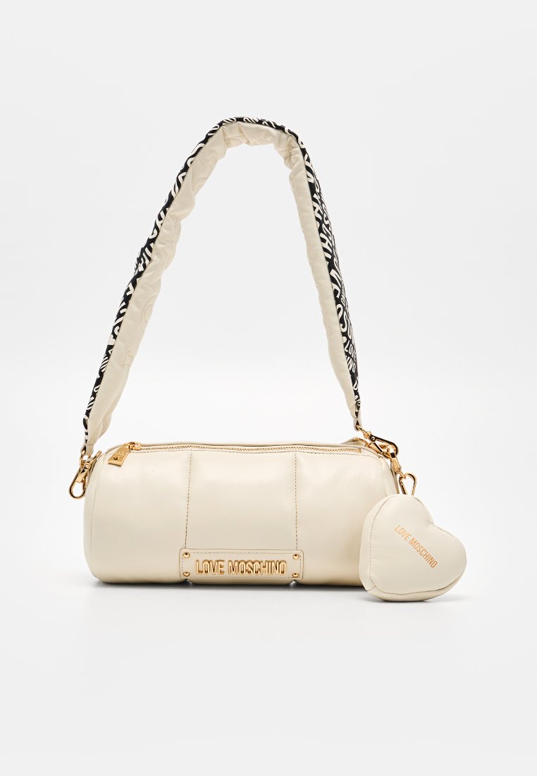 Love Moschino