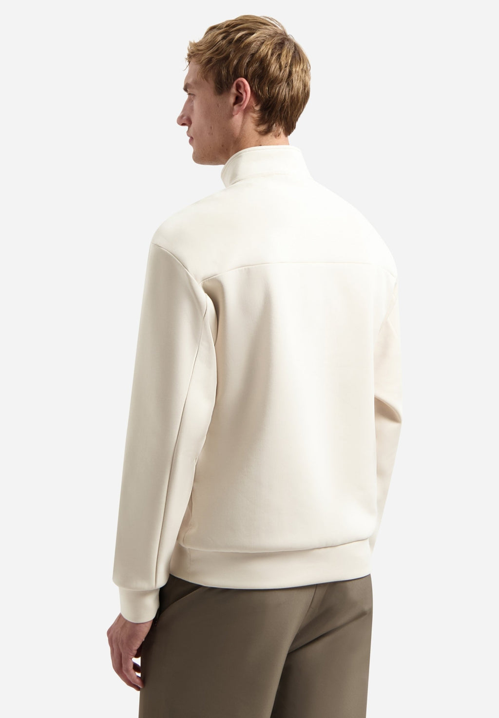 HALF-ZIP Media 4