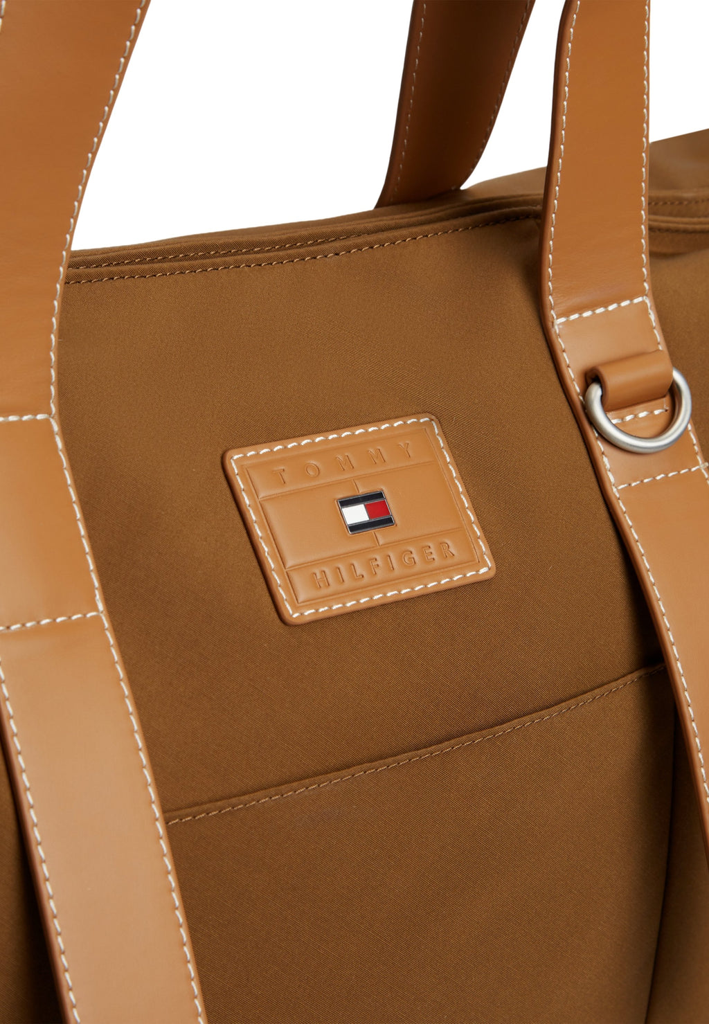 Tommy Hilfiger CASUAL CONTRAST BASE CROSSBODY DUFFEL BAG