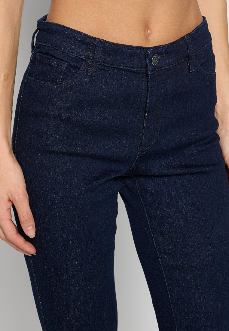 Armani Exchange Jeans Slim Fit Media 5