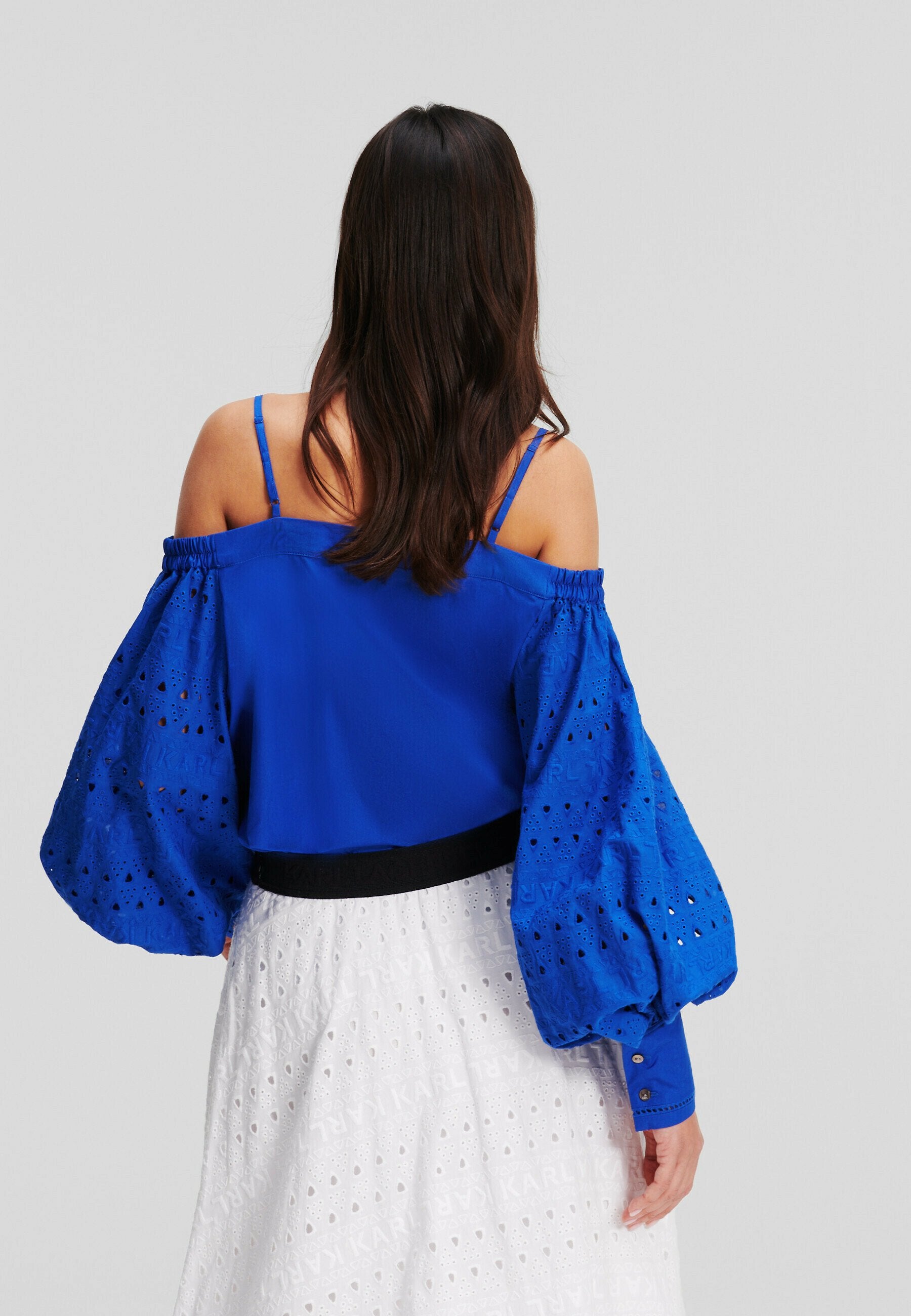 OFF SHOULDER EMBROIDERY Media 4