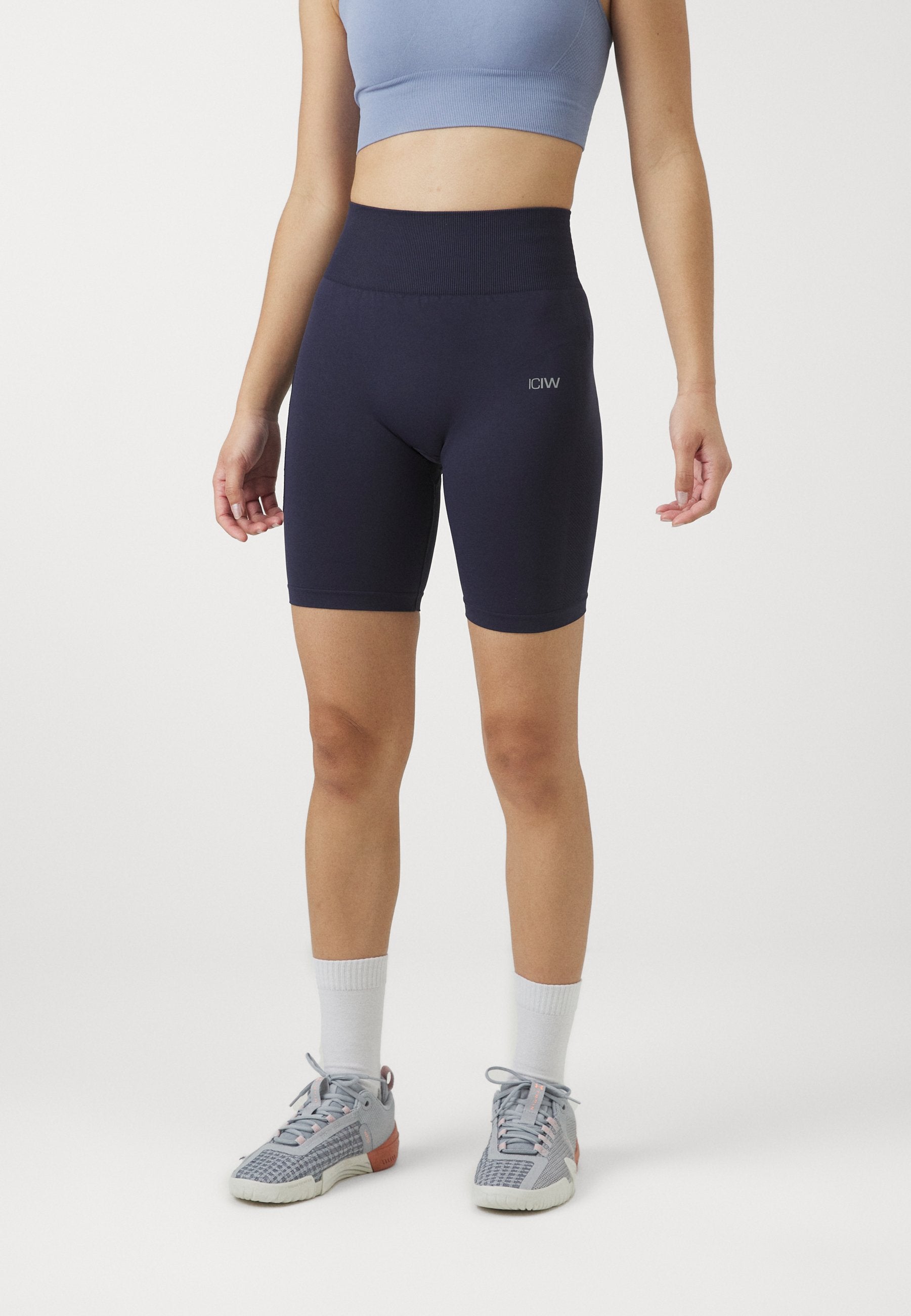 ICANIWILL DEFINE SEAMLESS POCKET BIKER SHORTS