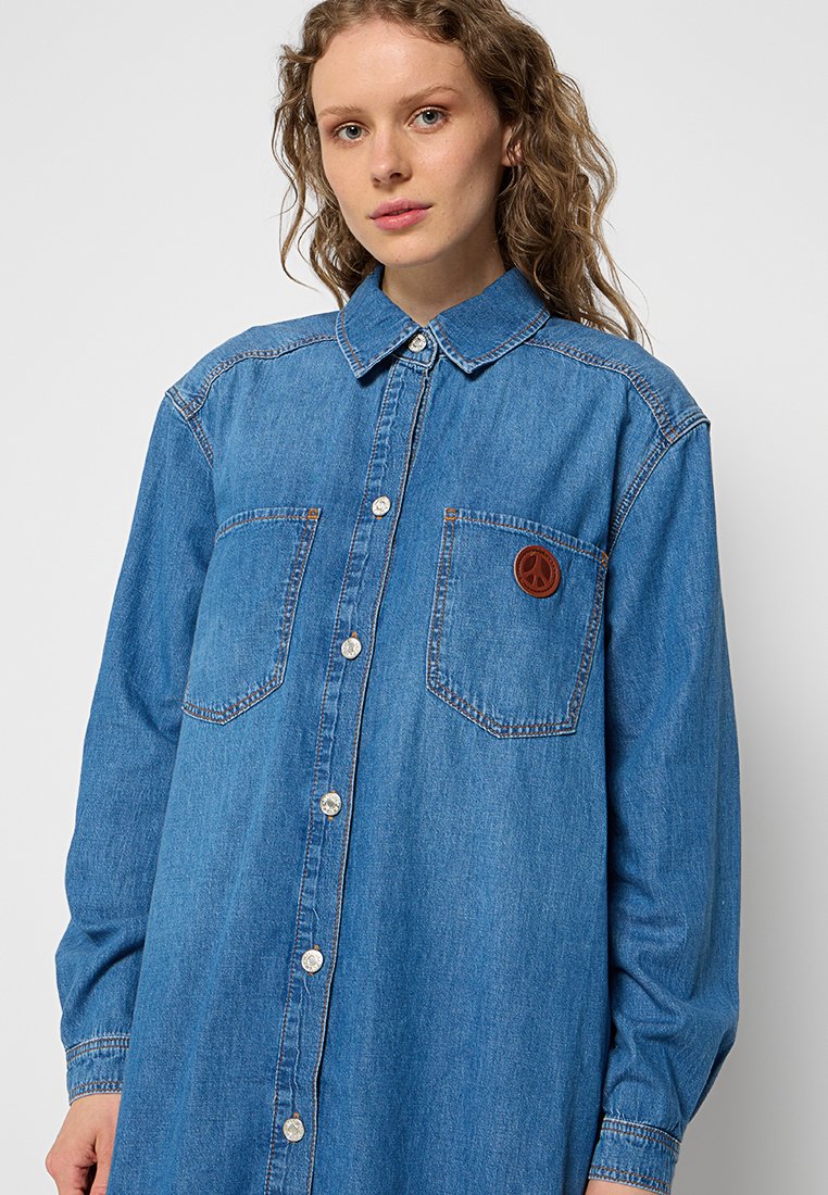MOSCHINO JEANS