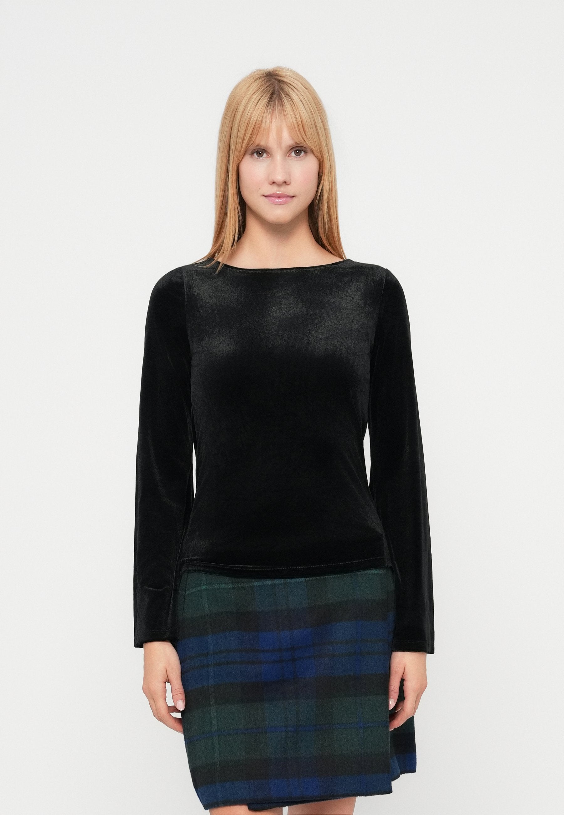 GAP BOATNECK BELL SLEEVE