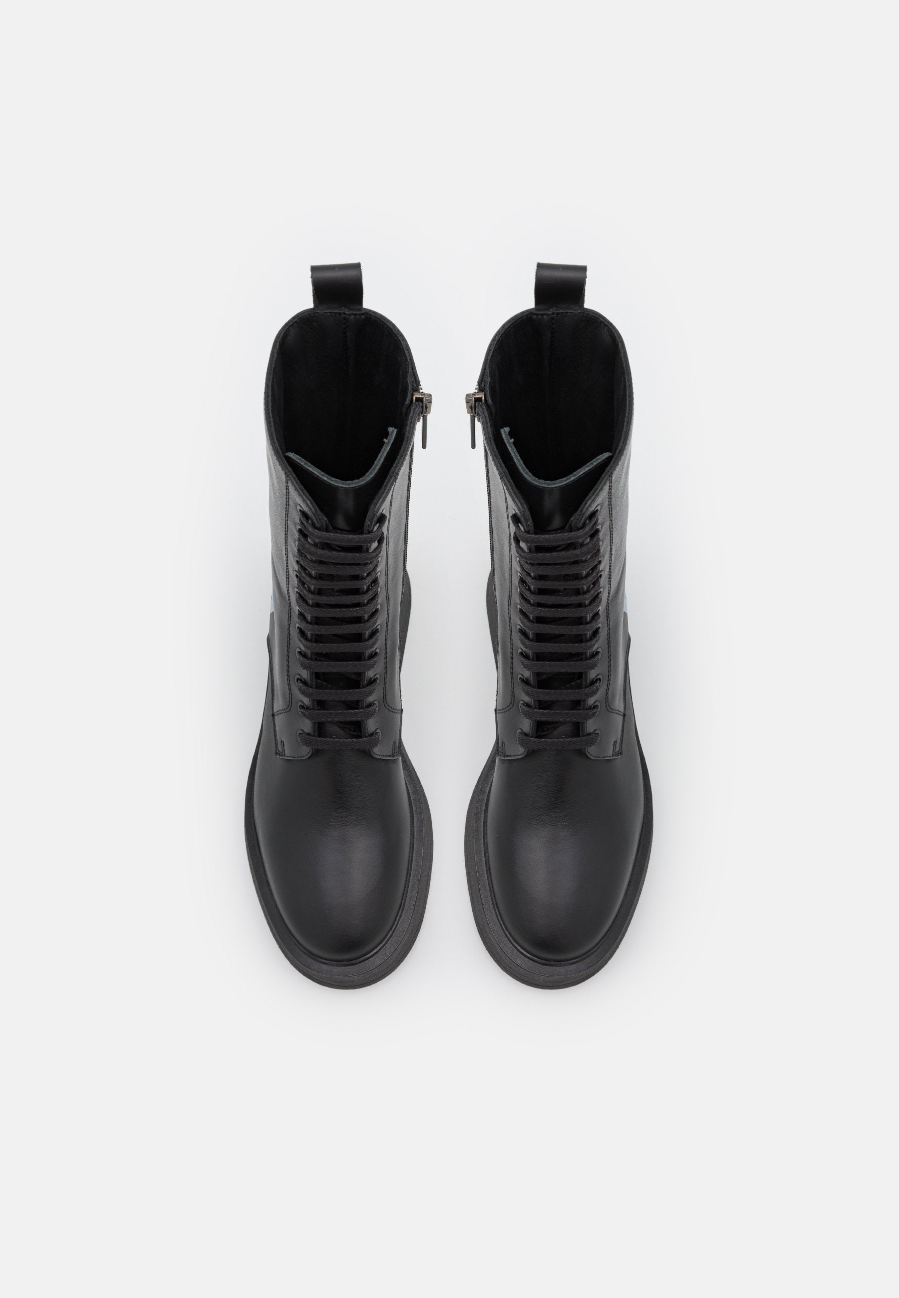 ZEPHYR HI LACE BOOT Media 4