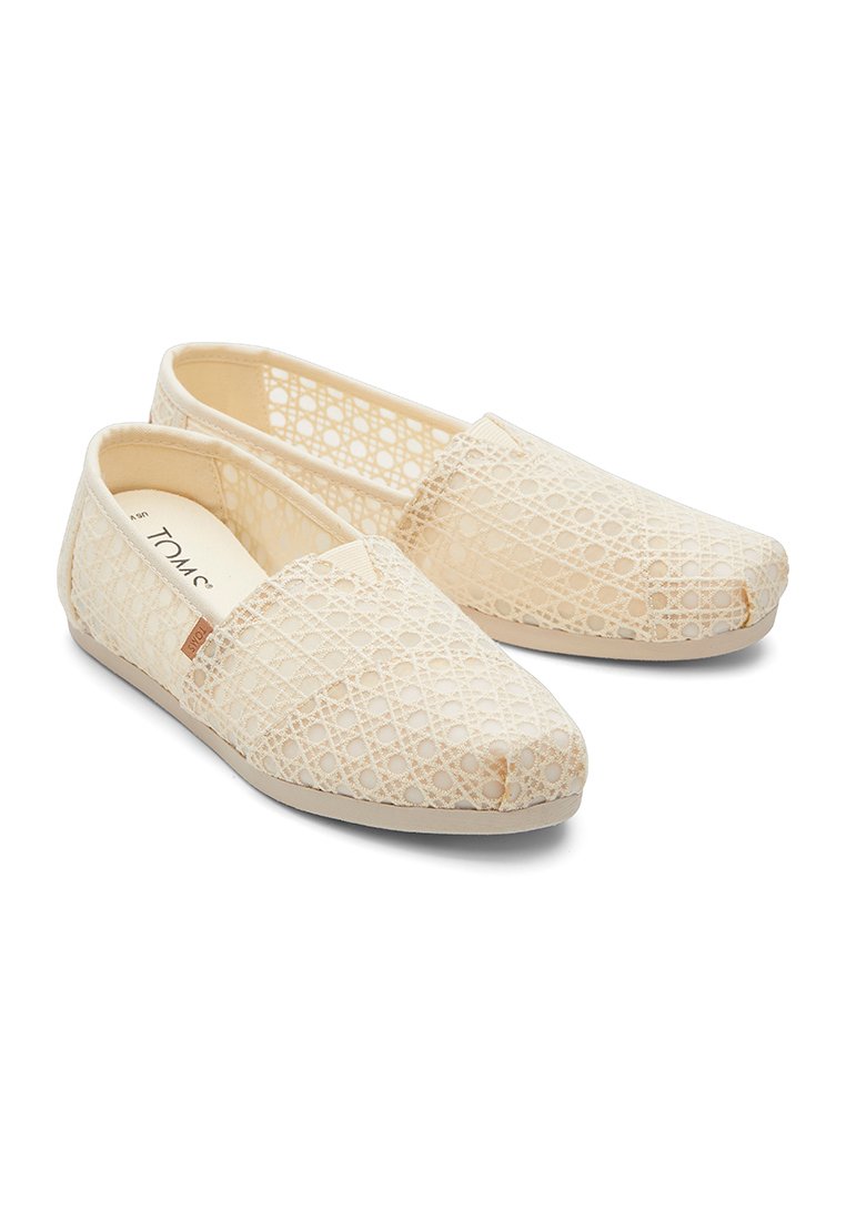 TOMS