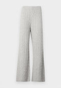 Grau gerippte gestrickte weit geschnittene Hosen mit einem strukturierten Muster und einem elastischen Bund, ausgestattet mit einer weichen Stoffoberfläche.