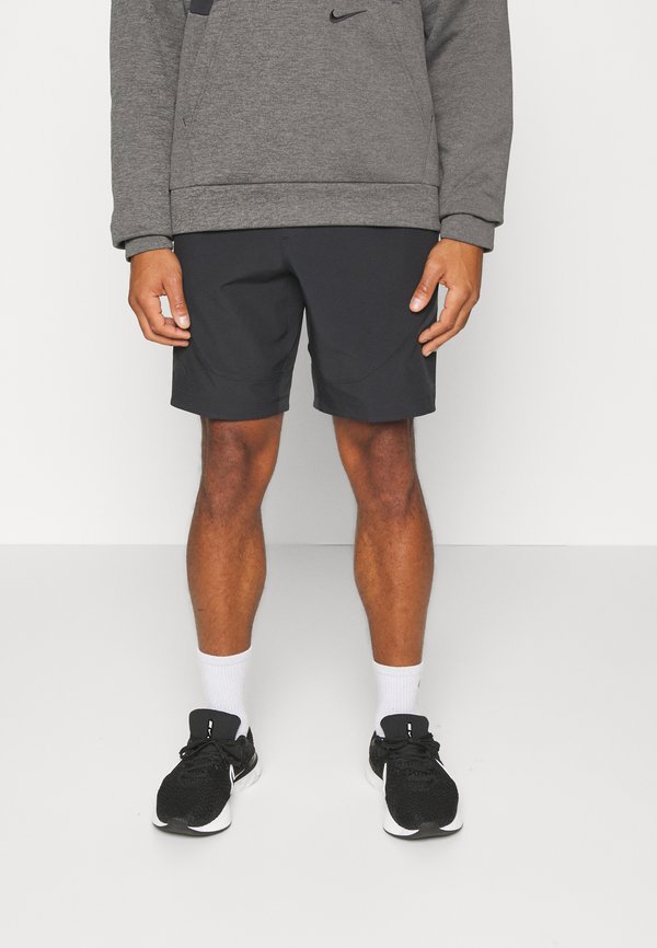 Under Armour UNSTOPPABLE - Outdoor shorts - black