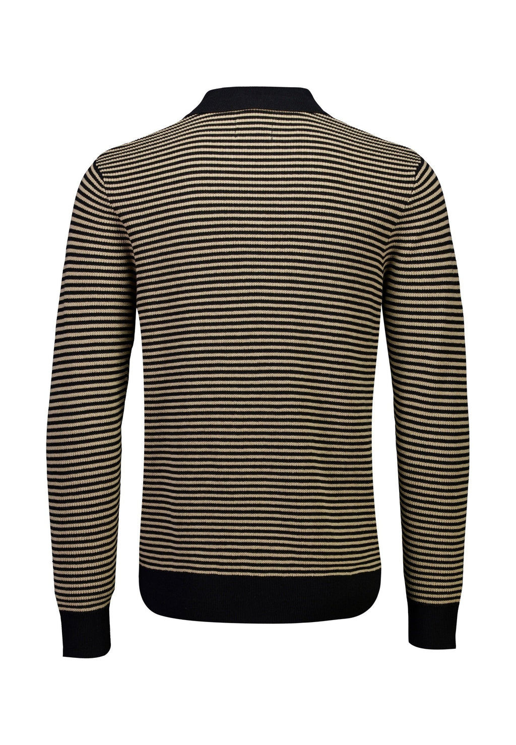 V-NECK  Media 5