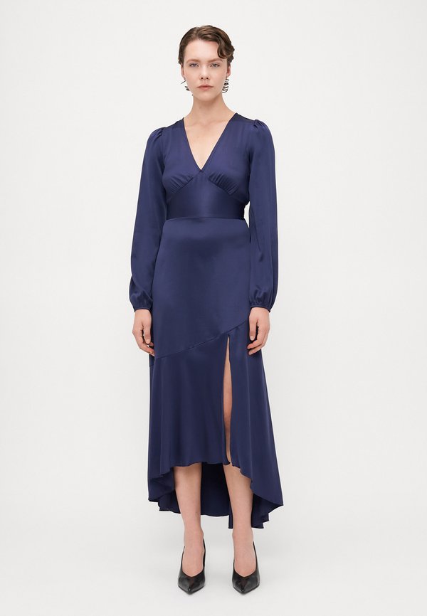Vero Moda Tall VMCILLA V NECK SLIT DRESS