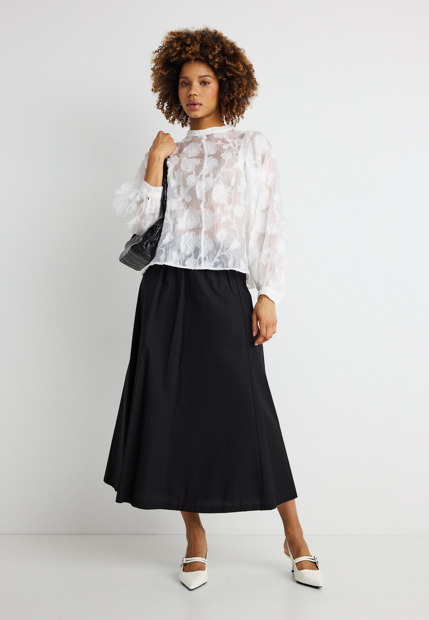 Gina Tricot STRUCTURED BLOUSE