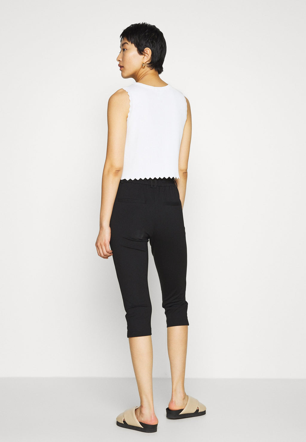 ONLPOPTRASH EASY CAPRI PANT  Media 4