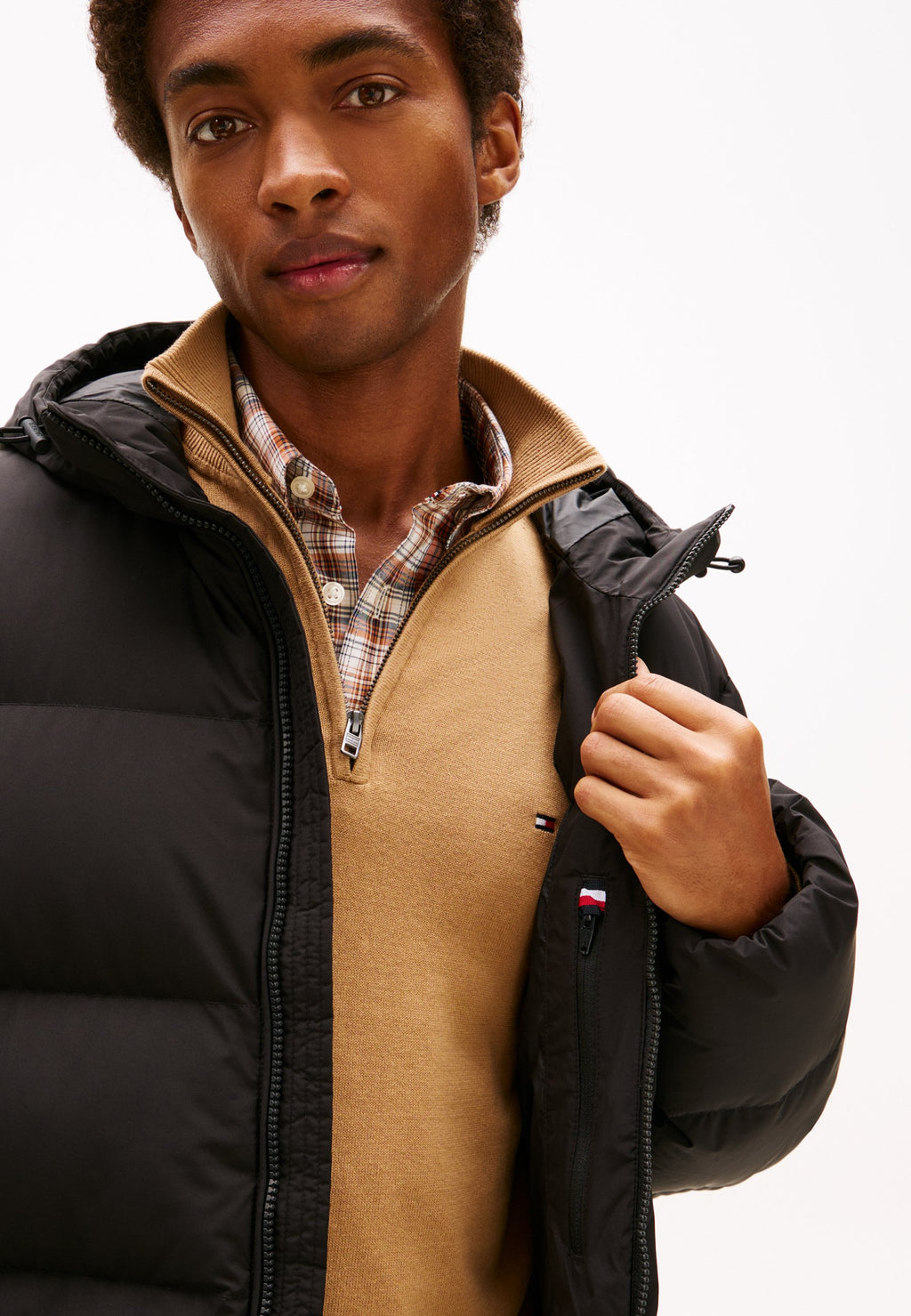 HOODED PUFFER Media 5
