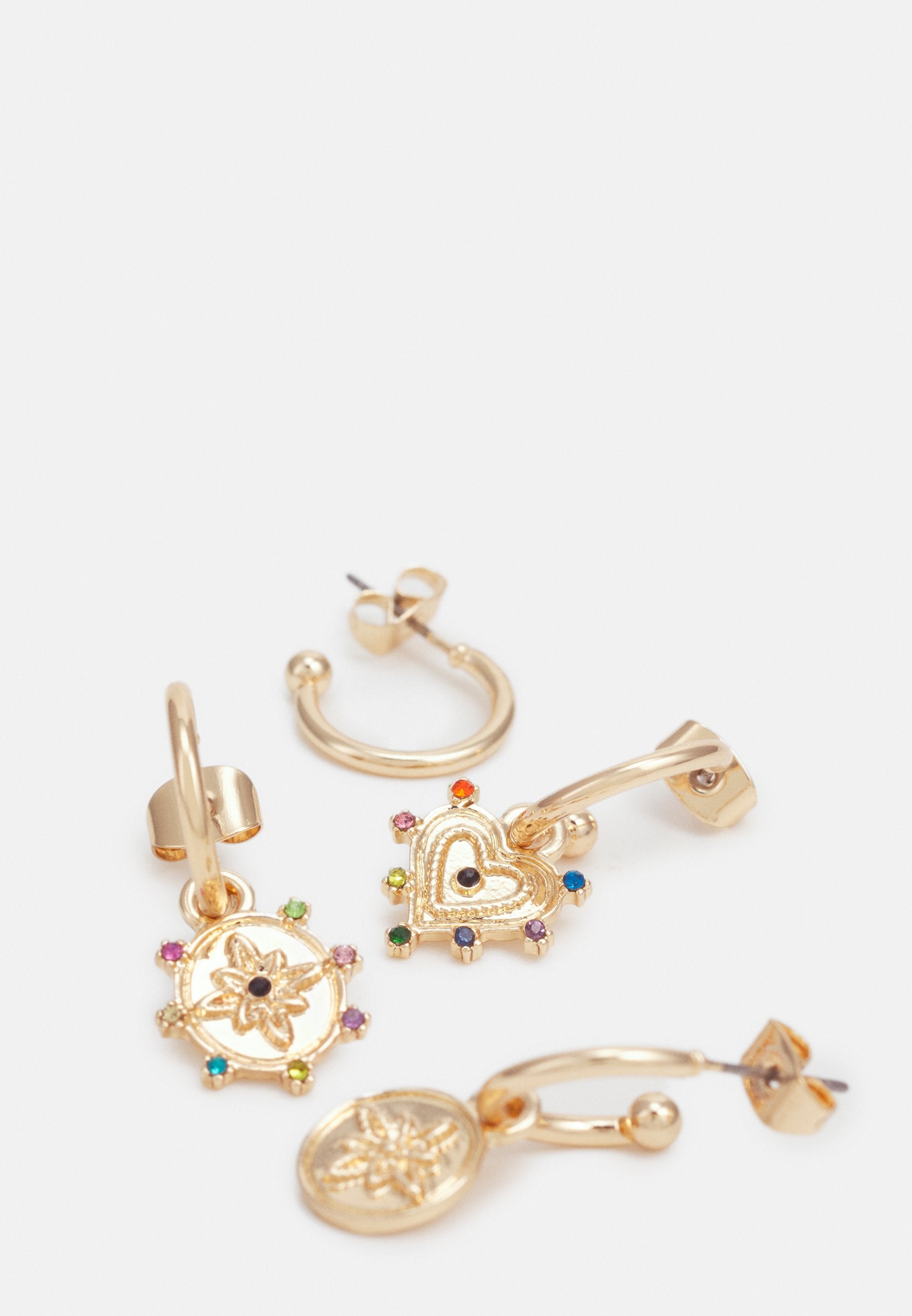 Pieces PCLUCY EARRINGS 4 PACK