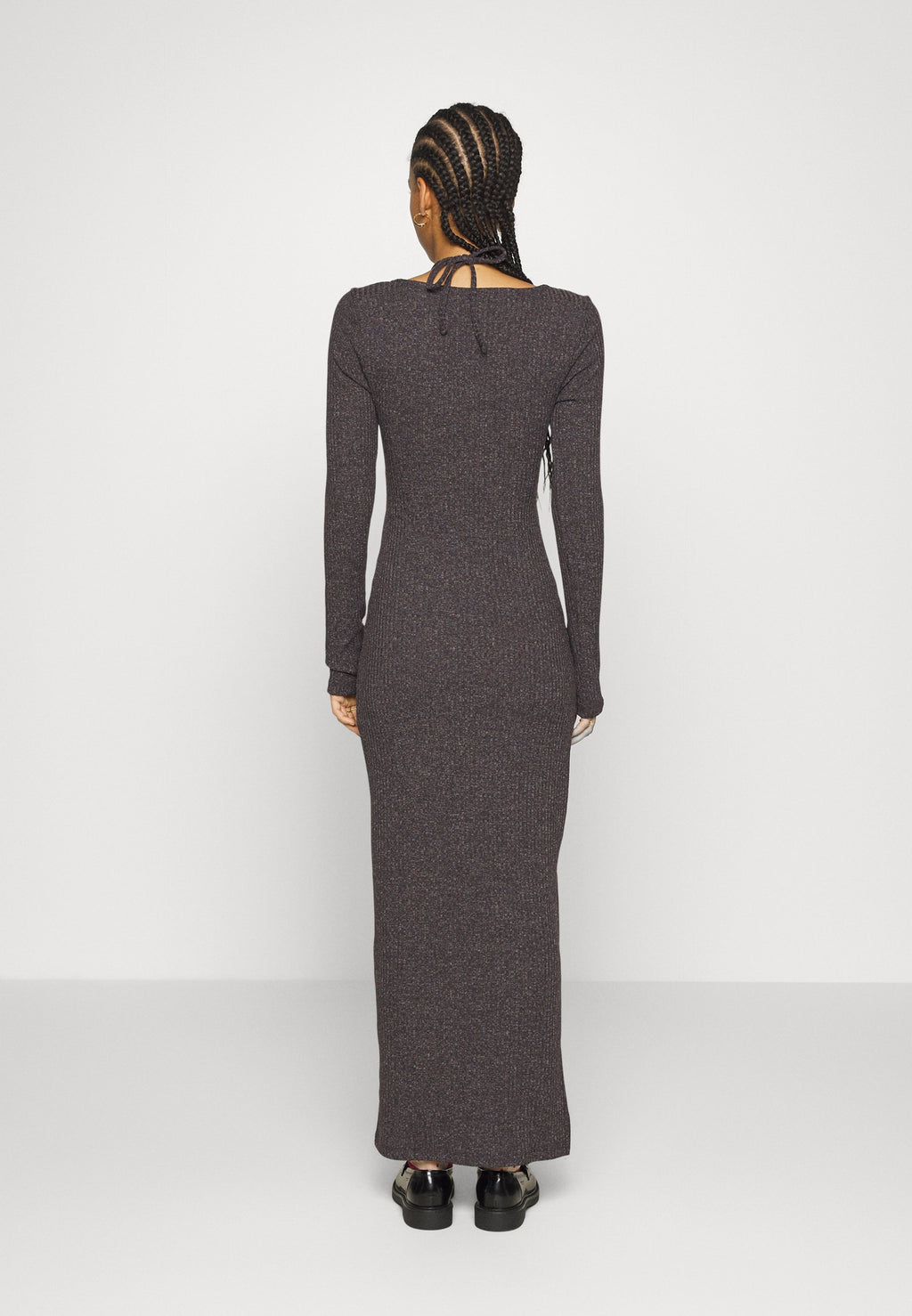 NA-KD TIE NECK LONG SLEEVE DRESS