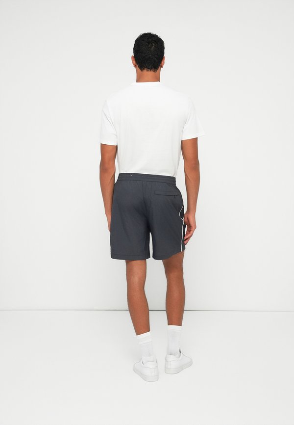 Calvin Klein Jeans