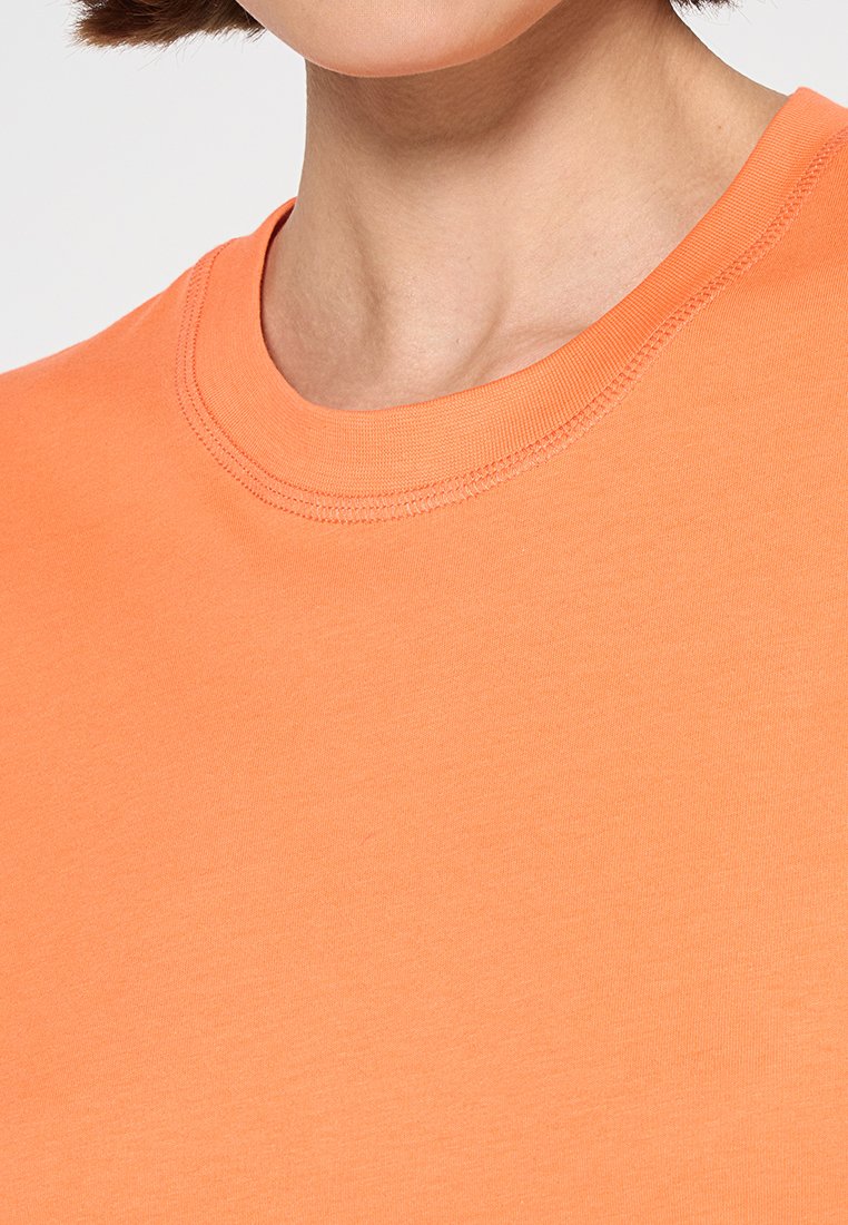 EA7 Emporio Armani T-Shirt print Media 4