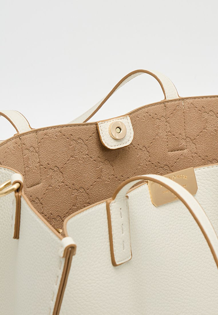 U.S. Polo Assn.