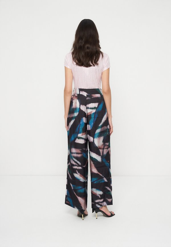 Ted Baker ULIPA