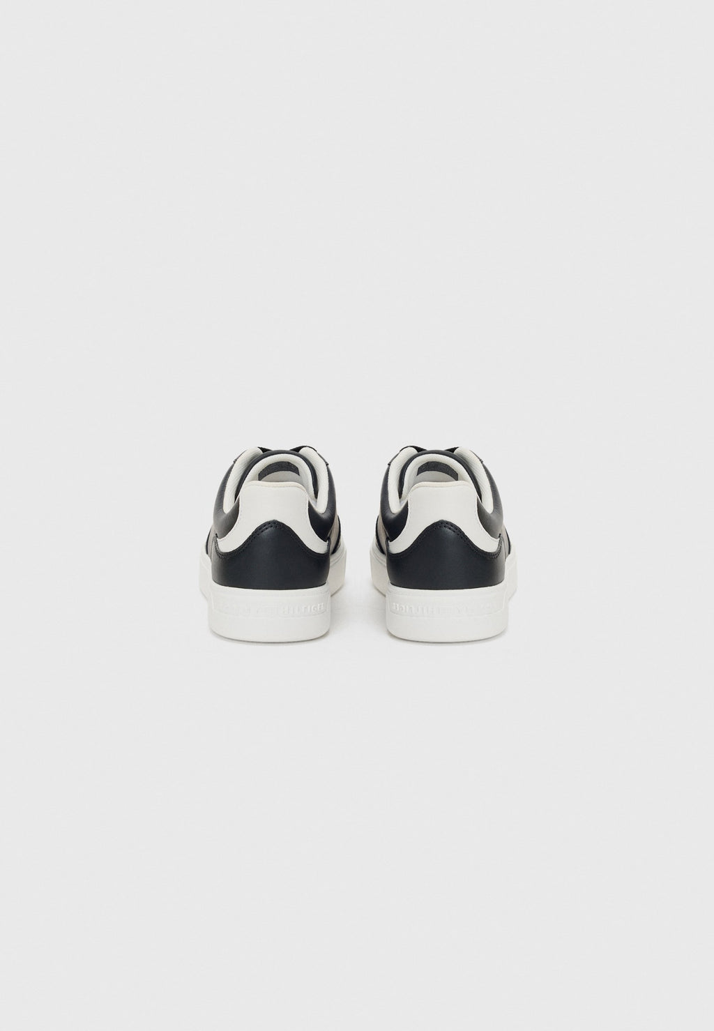 CASUAL CUPSOLE Media 3