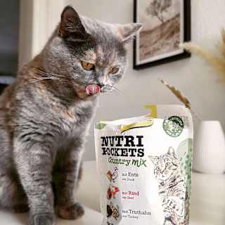 Katzenleckerli mit Ente, Rind & Truthahn, Nutri Pockets Country-Mix GimCat
