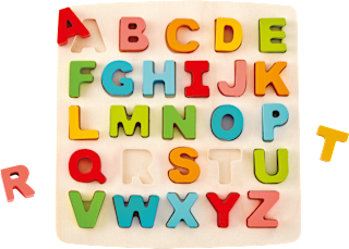 Puzzle aus Holz mit Großbuchstaben ABC Hape