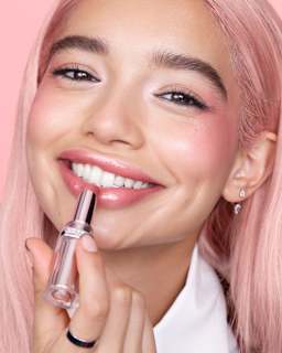 Lippenstift Color Riche Glow Paradise 112 Pastel Exaltation L'ORÉAL PARiS