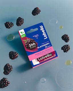 Lippenpflege Blackberry  Shine Labello
