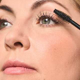 Mascara Intense Volume Waterproof Easy Remove Deep Black M. Asam