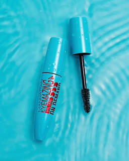 Mascara Eyemazing Volume On Demand Waterproof 1010N Black MANHATTAN Cosmetics