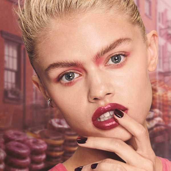 Lippenbalsam Lifter Glaze Oil Balm 012 Strawberry Compote MAYBELLINE NEW YORK