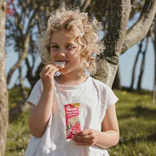 Kindersnack Himbeer Waffeln  MOGLi