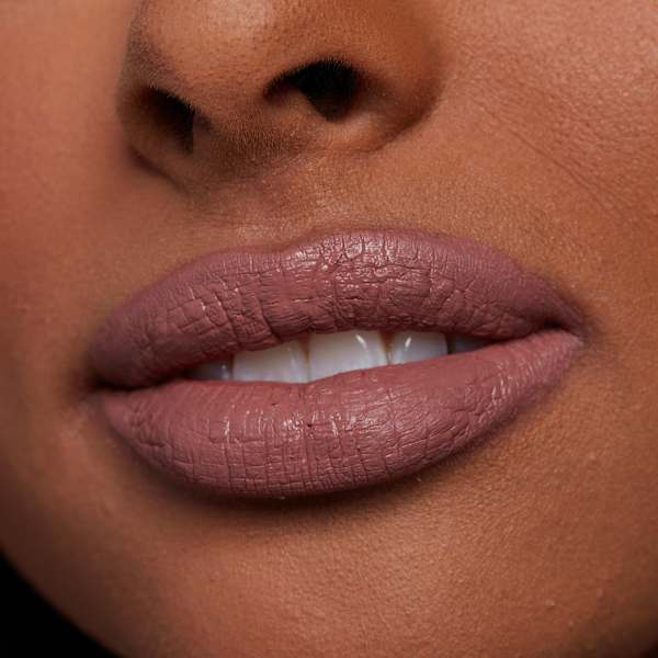 Lippenstift Lingerie XXL 01 Undressed  NYX PROFESSIONAL MAKEUP