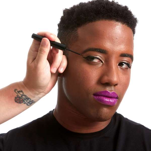 Liquid Eyeliner Epic Wear Semi Permanent  01 Black  NYX PROFESSIONAL MAKEUP