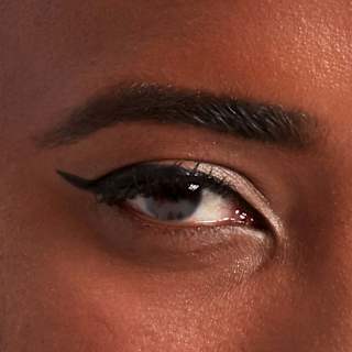 Liquid Eyeliner Epic Wear Semi Permanent  01 Black  NYX PROFESSIONAL MAKEUP