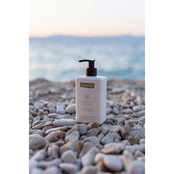 Flüssigseife Dreaming of Santorini mit Olivenmilch, Zitronenverbene & Pinie ORINIQ