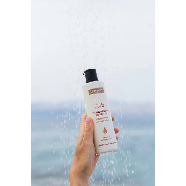 Pflegedusche Scandinavian Memories mit Hafermilch, Sandelholz & Moltebeere ORINIQ