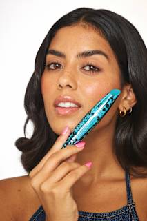 Mascara Big Lash Fierce Volume Waterproof REVOLUTION