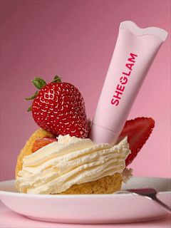 Lipgloss Care Crystal Glaze Strawberry Milk SHEGLAM